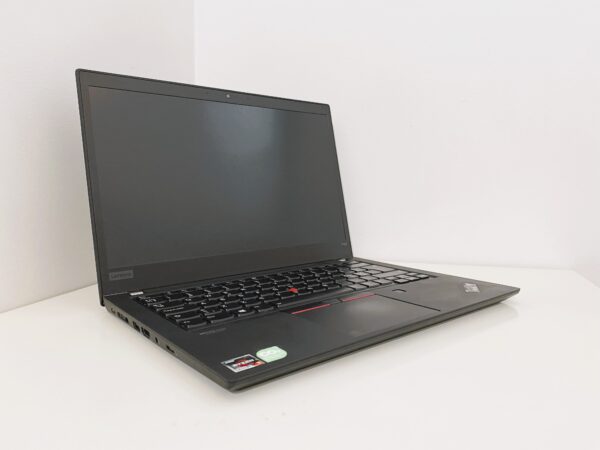 Lenovo_ThinkPad_P14S